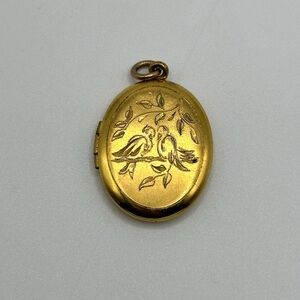Vintage Gold Filled Etched Love Birds Photo Locket Pendant